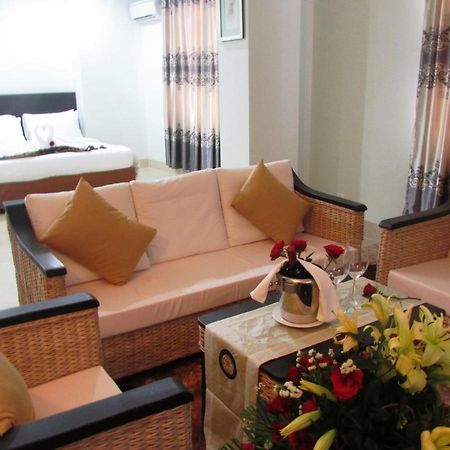 Sen Han Hotel Phnom Penh Extérieur photo