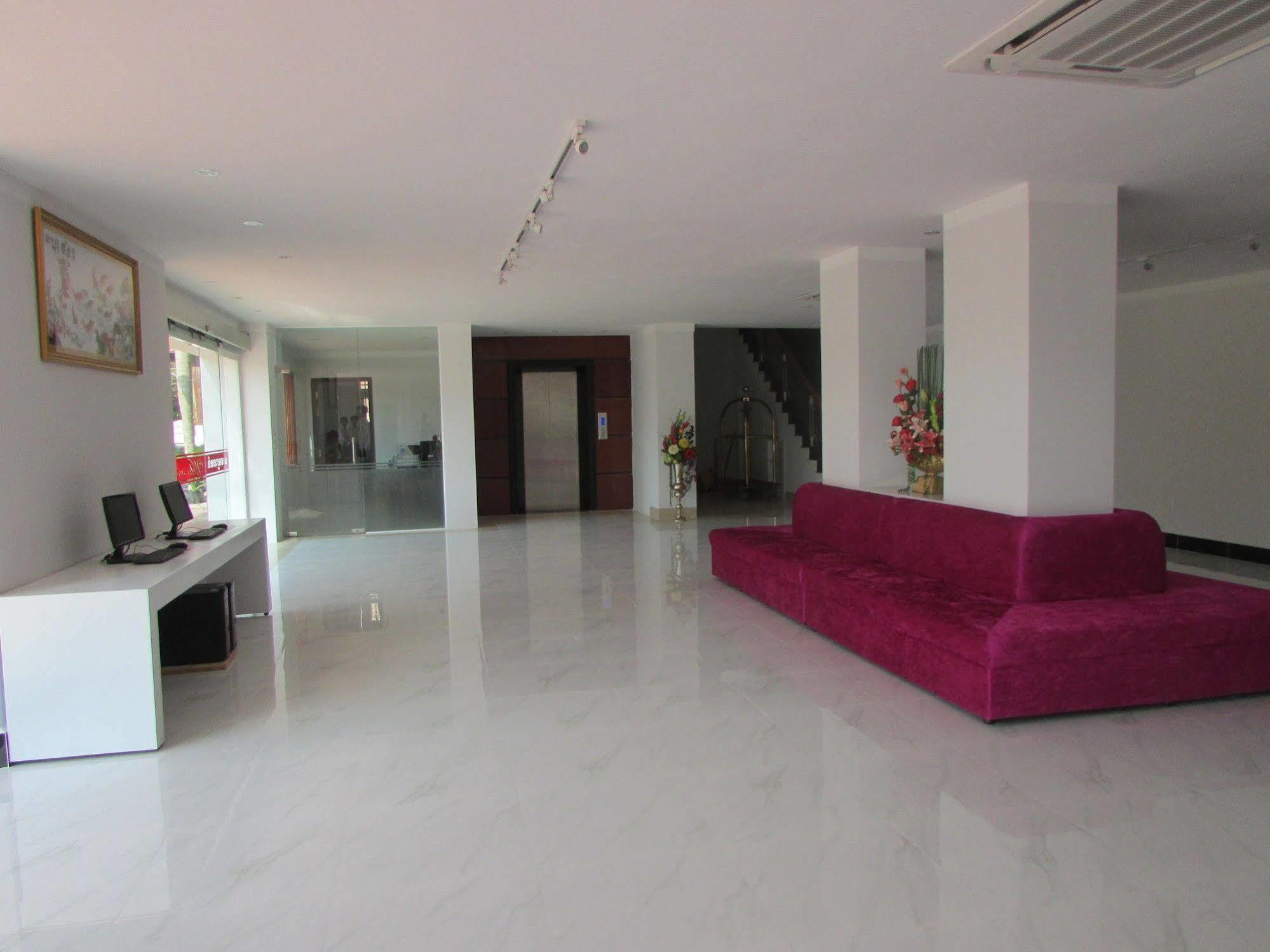 Sen Han Hotel Phnom Penh Extérieur photo
