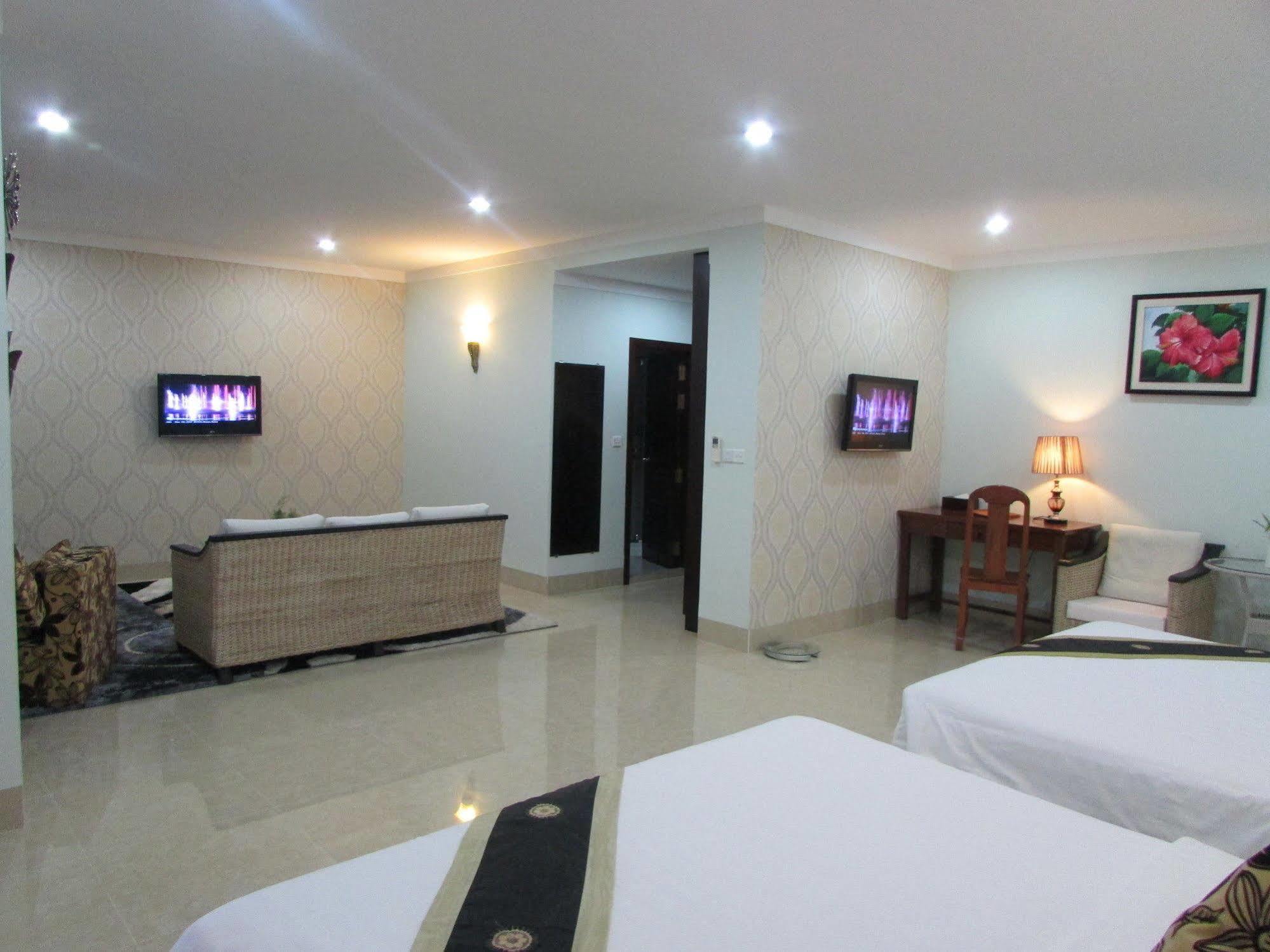 Sen Han Hotel Phnom Penh Extérieur photo