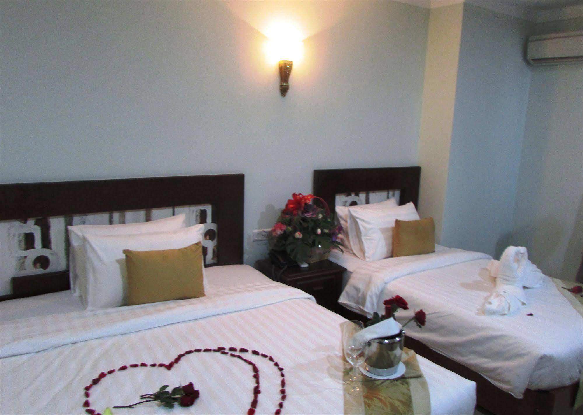 Sen Han Hotel Phnom Penh Extérieur photo