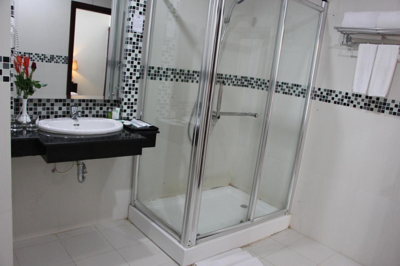 Sen Han Hotel Phnom Penh Extérieur photo