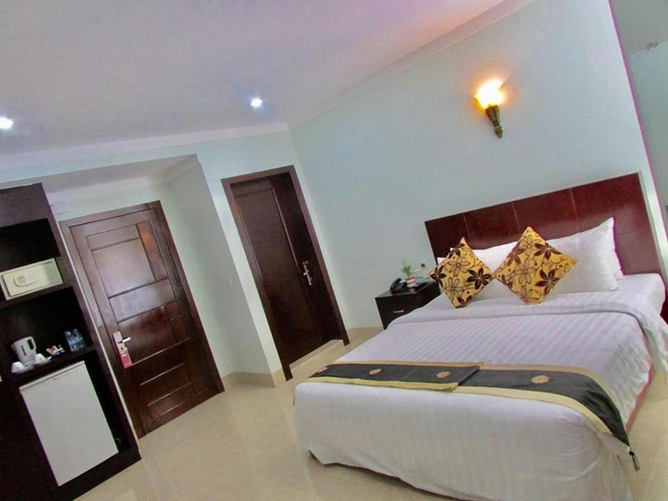Sen Han Hotel Phnom Penh Extérieur photo